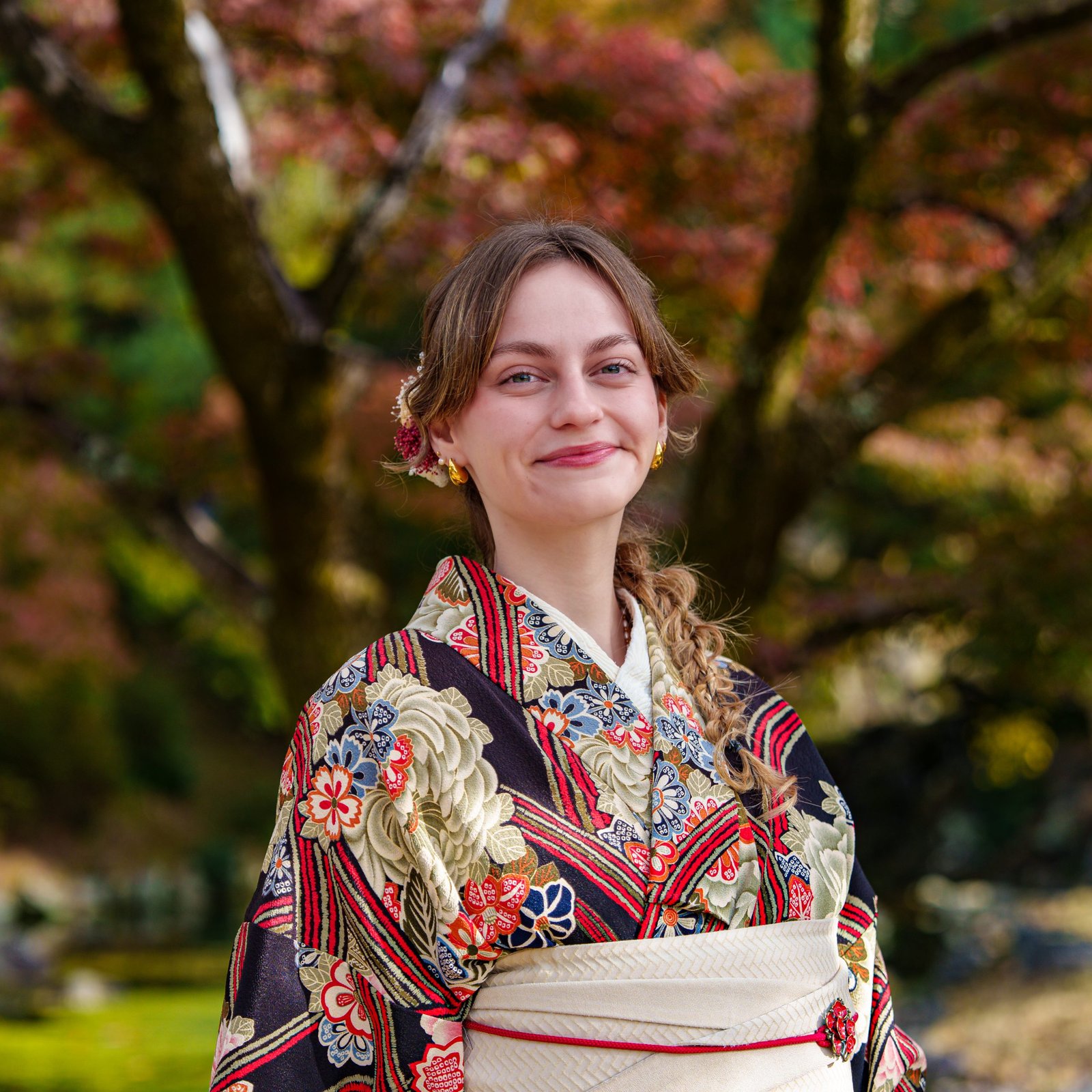 Kyoto Photoshoot: Private Autumn Foliage Photography
