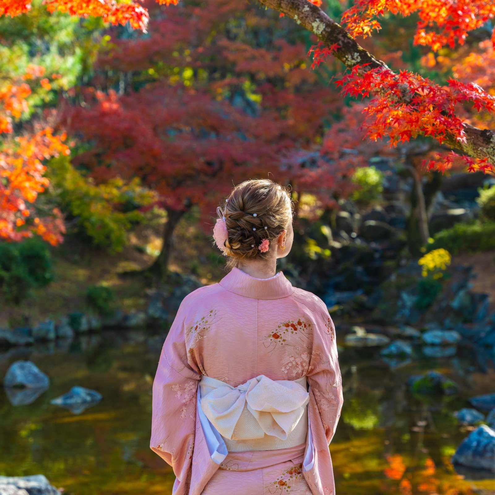Kyoto Photoshoot: Private Autumn Foliage Photography