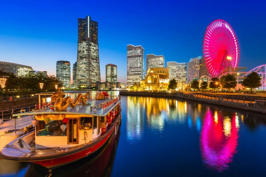 Yokohama Private & Customizable Tour with Private Car (Up to 9 Guests)